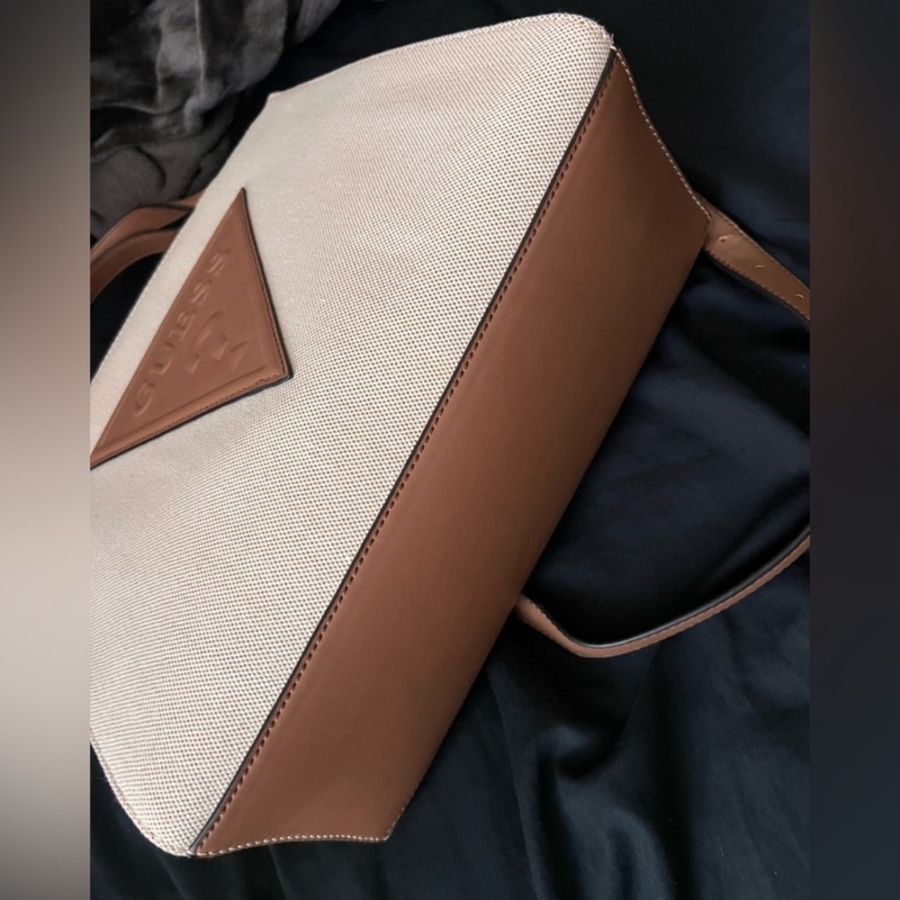 Guess Cream and Brown Logo Tote - Picture 2 of 3